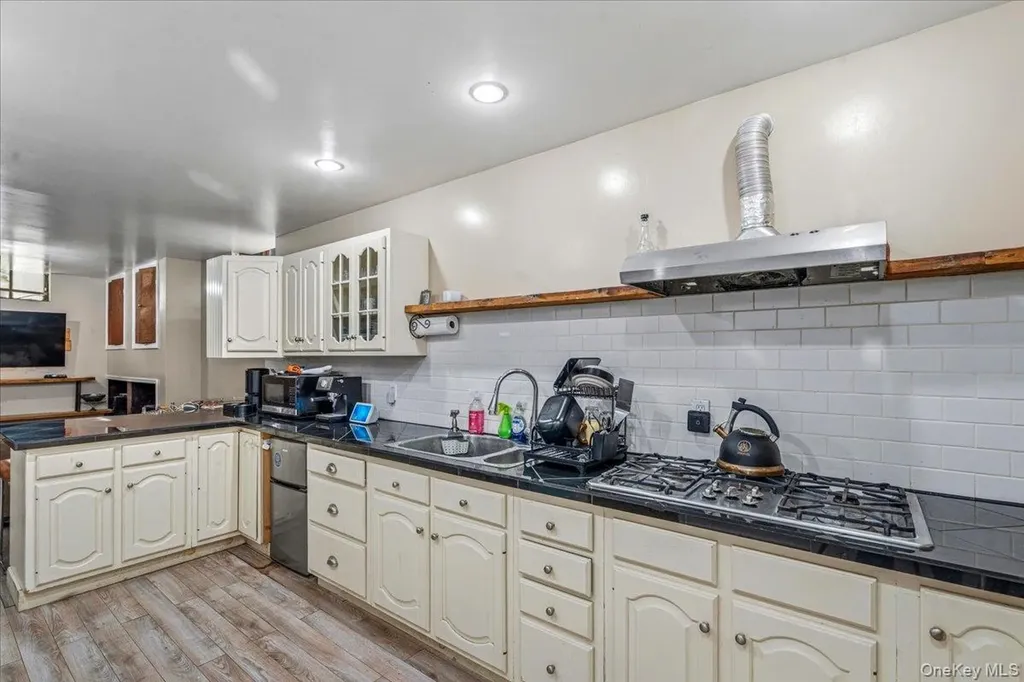 70-03 37th Avenue Jackson Heights NY 11372