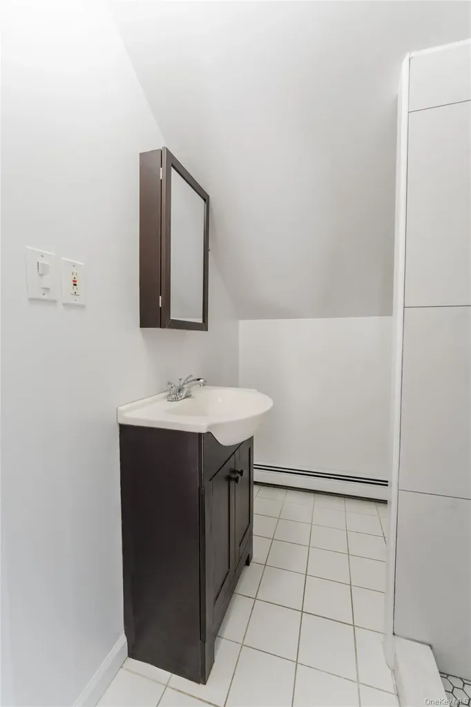 71 Chimney Lane Levittown NY 11756