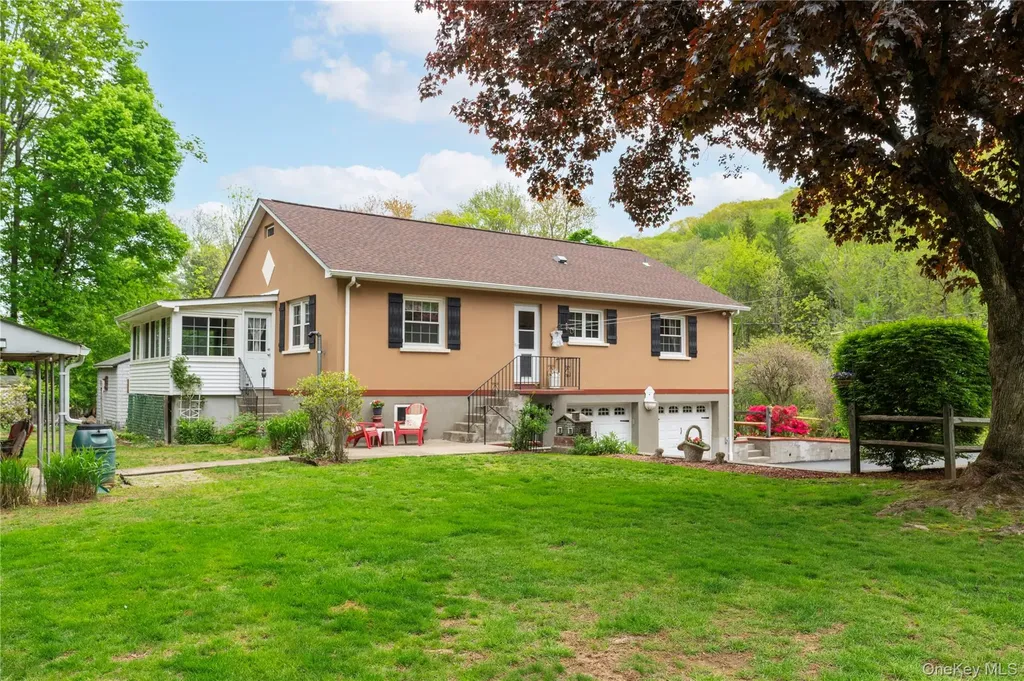 33 Arbor Lane Brewster NY 10509