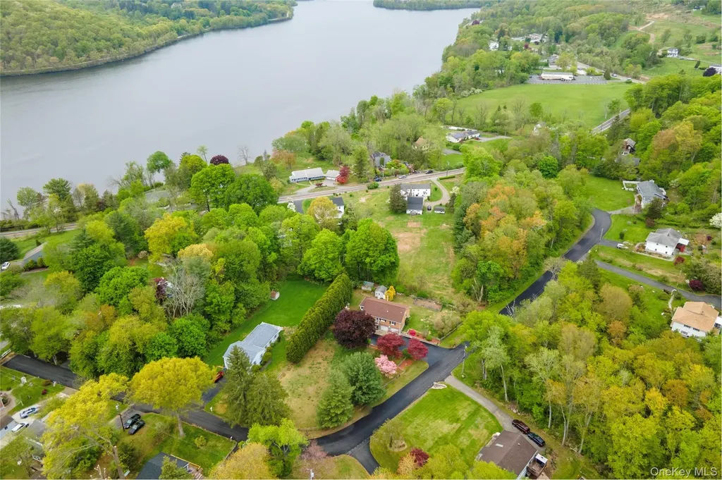 33 Arbor Lane Brewster NY 10509