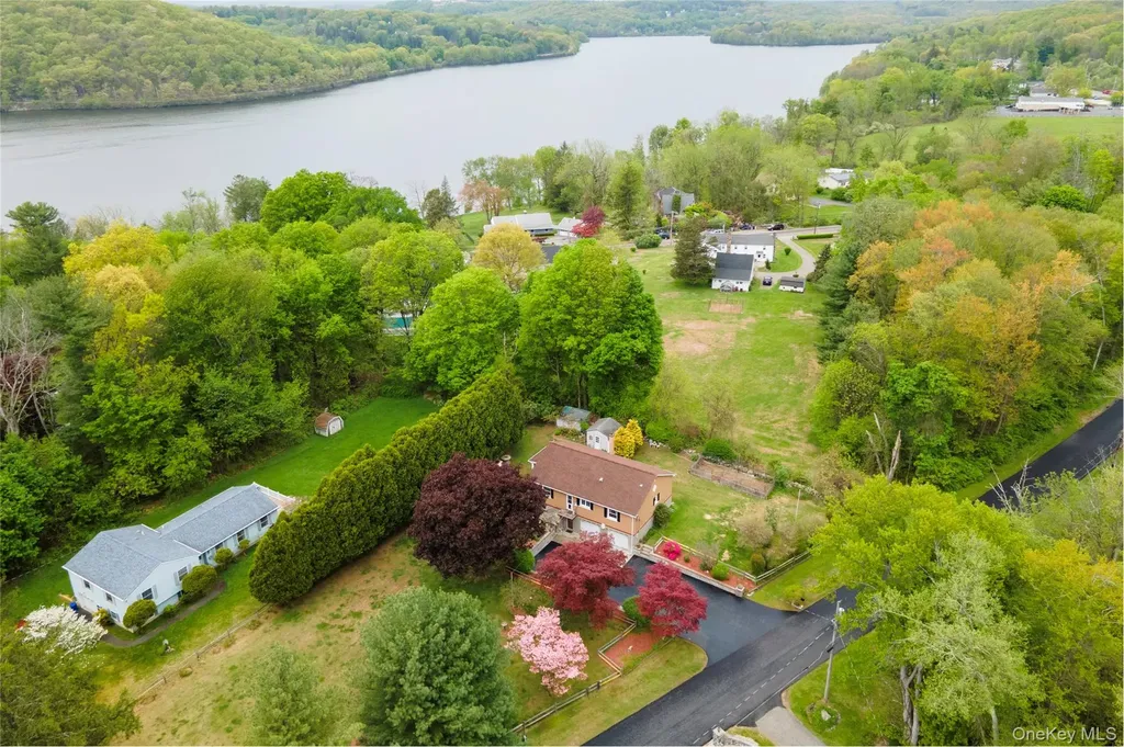 33 Arbor Lane Brewster NY 10509