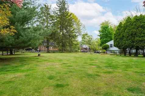 33 Arbor Lane Brewster NY 10509