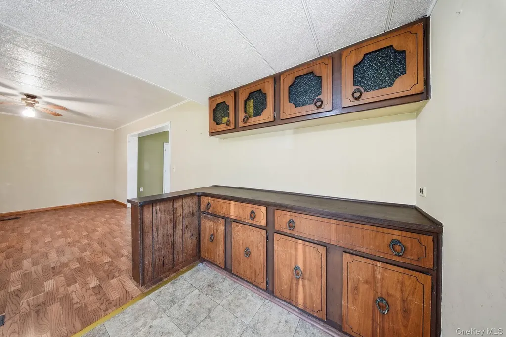 88 W Peenpack Trail Sparrowbush NY 12780