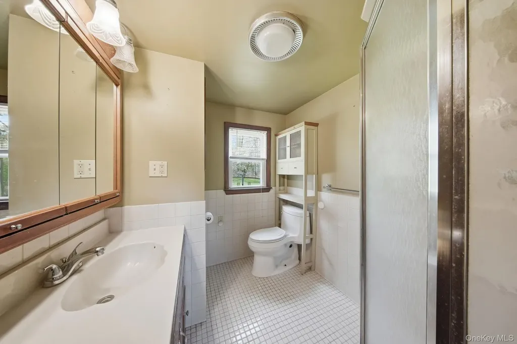 88 W Peenpack Trail Sparrowbush NY 12780