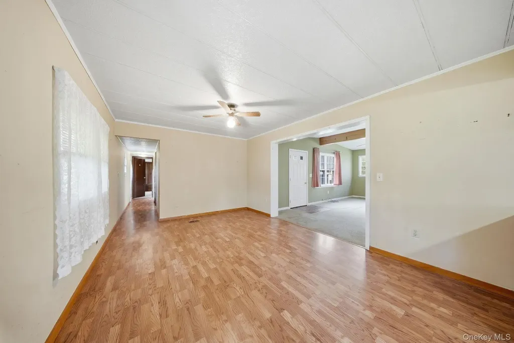 88 W Peenpack Trail Sparrowbush NY 12780