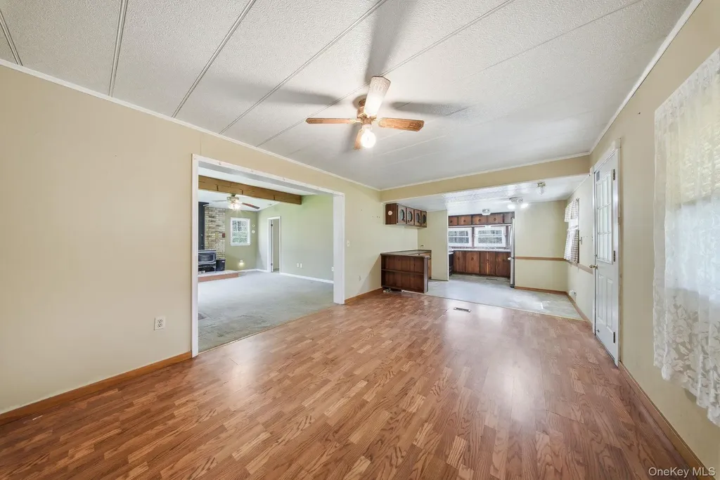 88 W Peenpack Trail Sparrowbush NY 12780