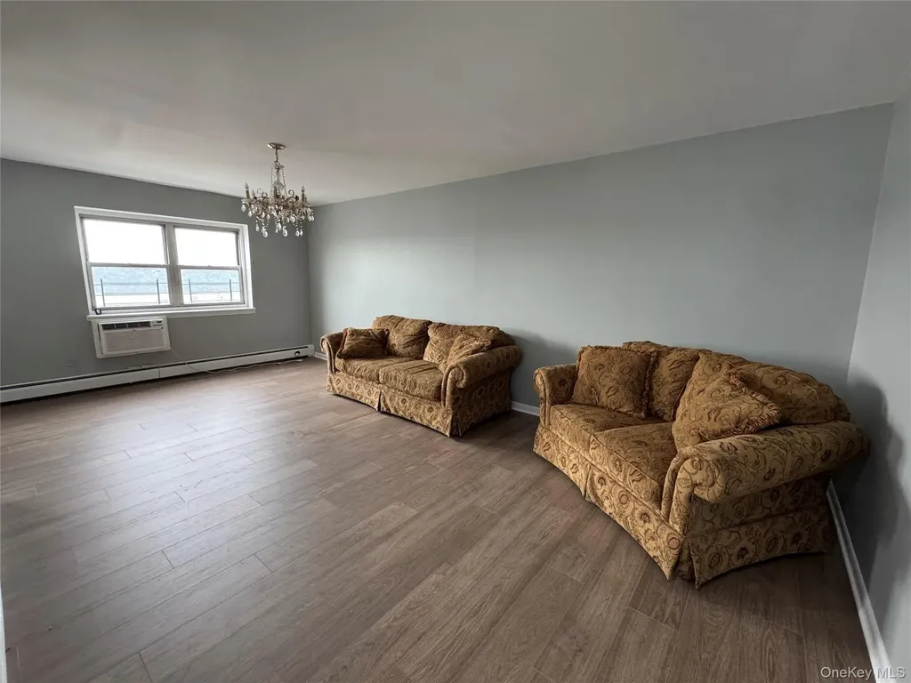 47 Alta Yonkers NY 10705