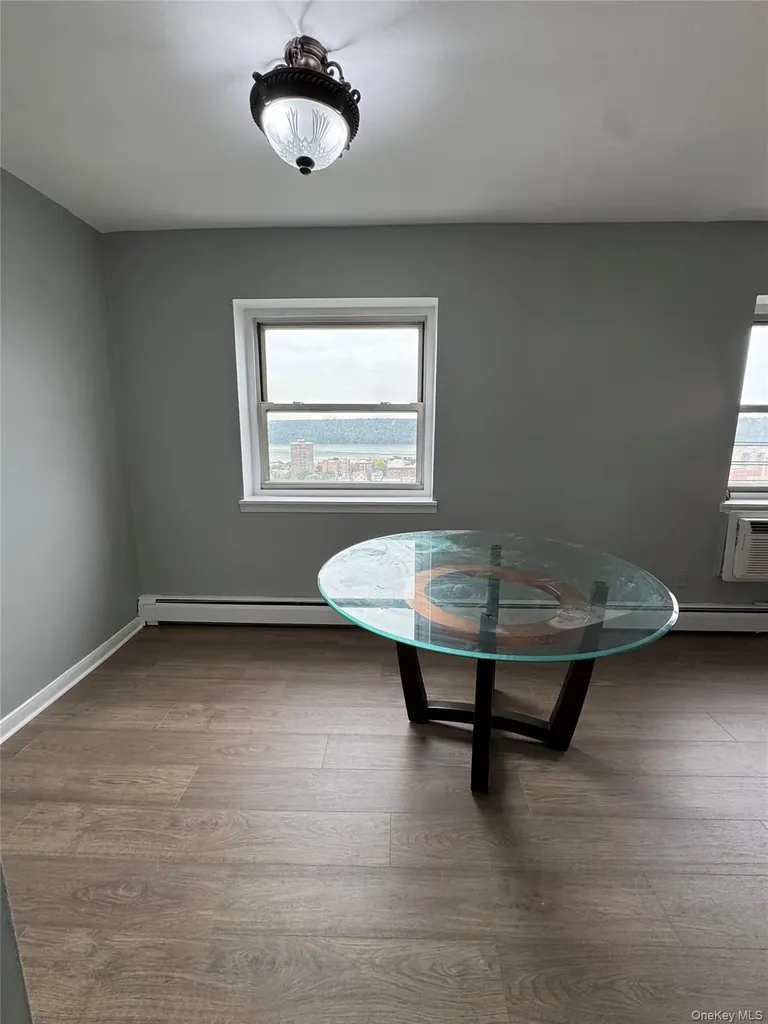 47 Alta Yonkers NY 10705