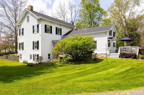 5548 Route 82 Clinton Corners NY 12514