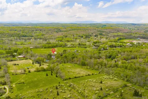 5548 Route 82 Clinton Corners NY 12514
