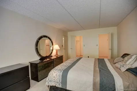 175 Maple Avenue Westbury NY 11590