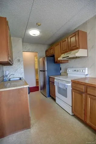 175 Maple Avenue Westbury NY 11590