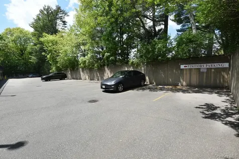 175 Maple Avenue Westbury NY 11590