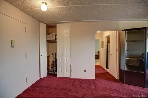 175 Maple Avenue Westbury NY 11590