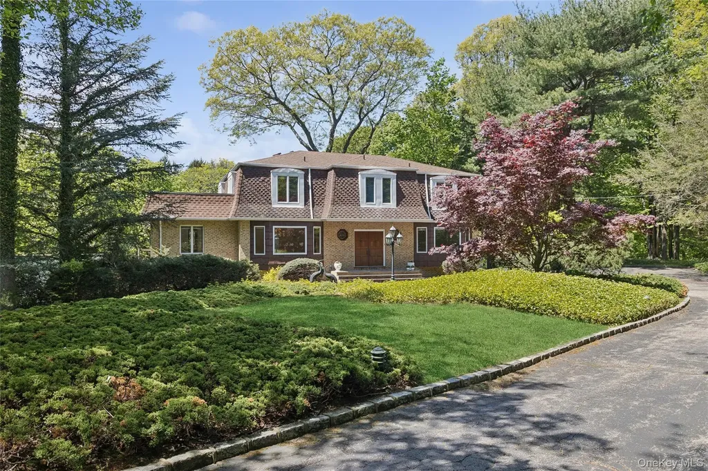 94 Cove Road Oyster Bay Cove NY 11771