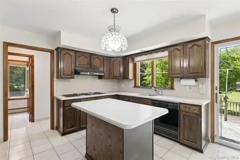 94 Cove Road Oyster Bay Cove NY 11771