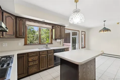 94 Cove Road Oyster Bay Cove NY 11771