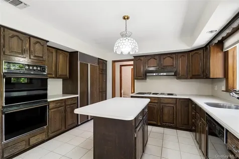 94 Cove Road Oyster Bay Cove NY 11771