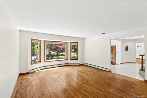 94 Cove Road Oyster Bay Cove NY 11771