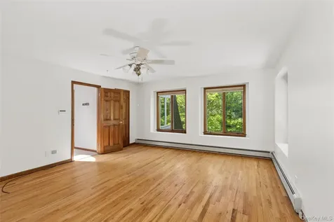 94 Cove Road Oyster Bay Cove NY 11771