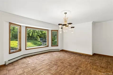 94 Cove Road Oyster Bay Cove NY 11771