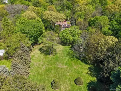 94 Cove Road Oyster Bay Cove NY 11771