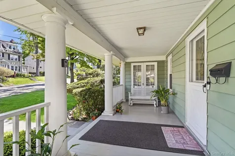 24 Grandview Avenue White Plains NY 10605
