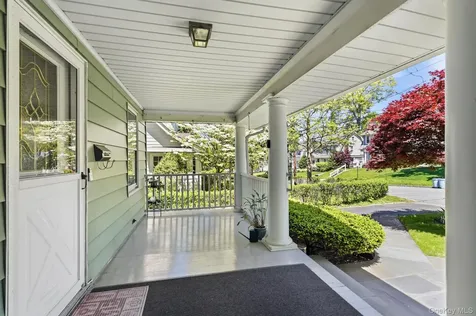 24 Grandview Avenue White Plains NY 10605