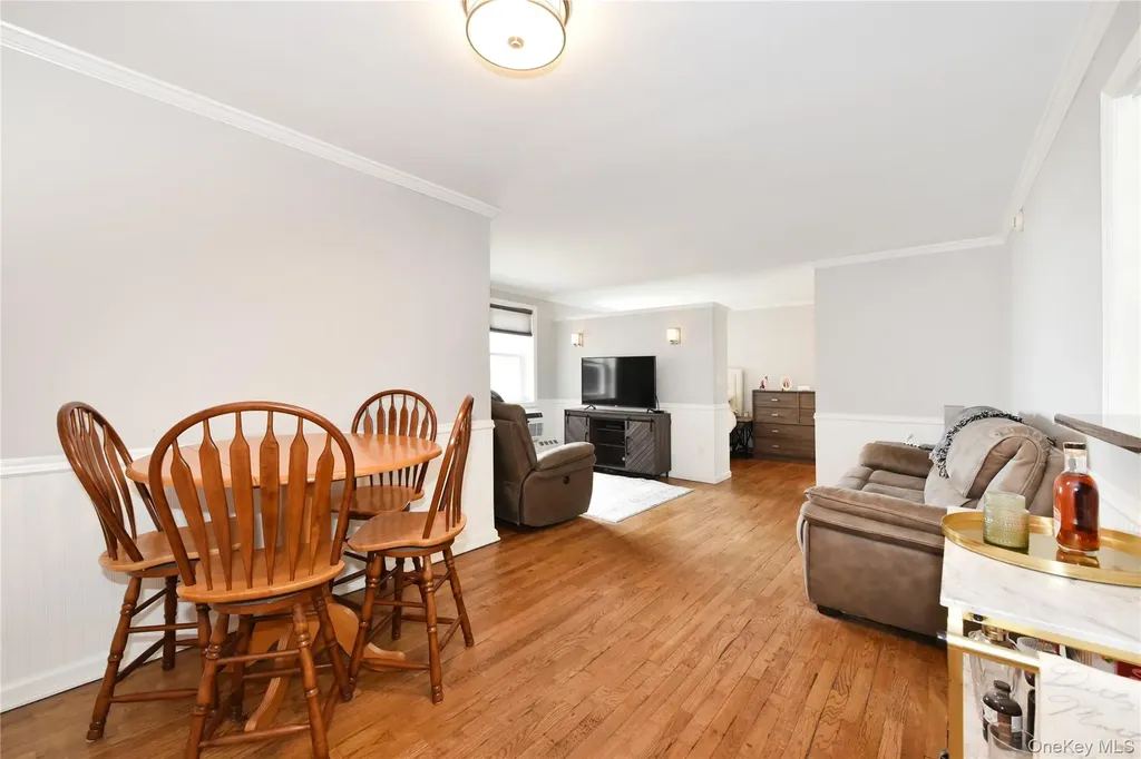 370 W Broadway Long Beach NY 11561