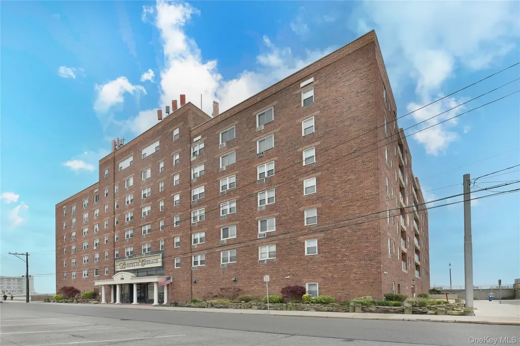 370 W Broadway Long Beach NY 11561