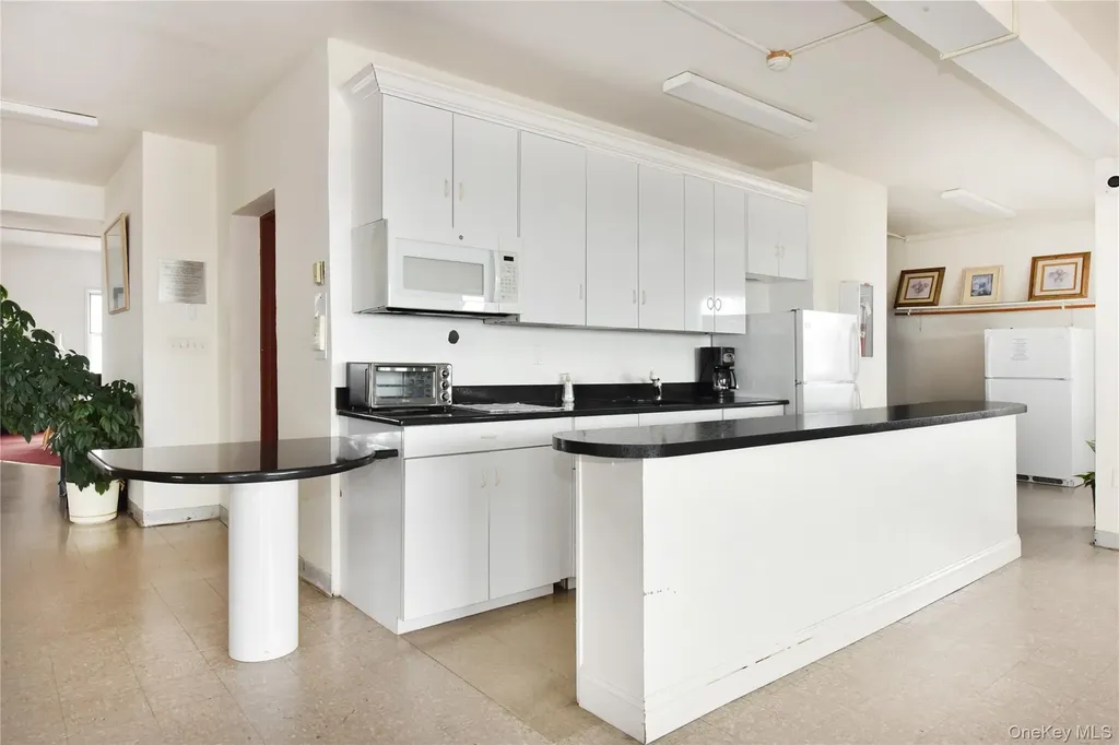 370 W Broadway Long Beach NY 11561