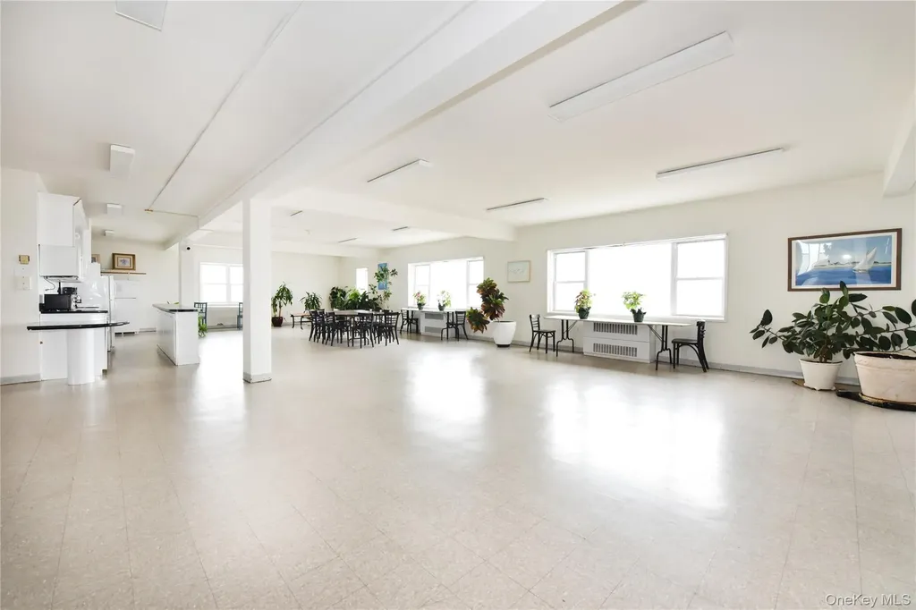 370 W Broadway Long Beach NY 11561