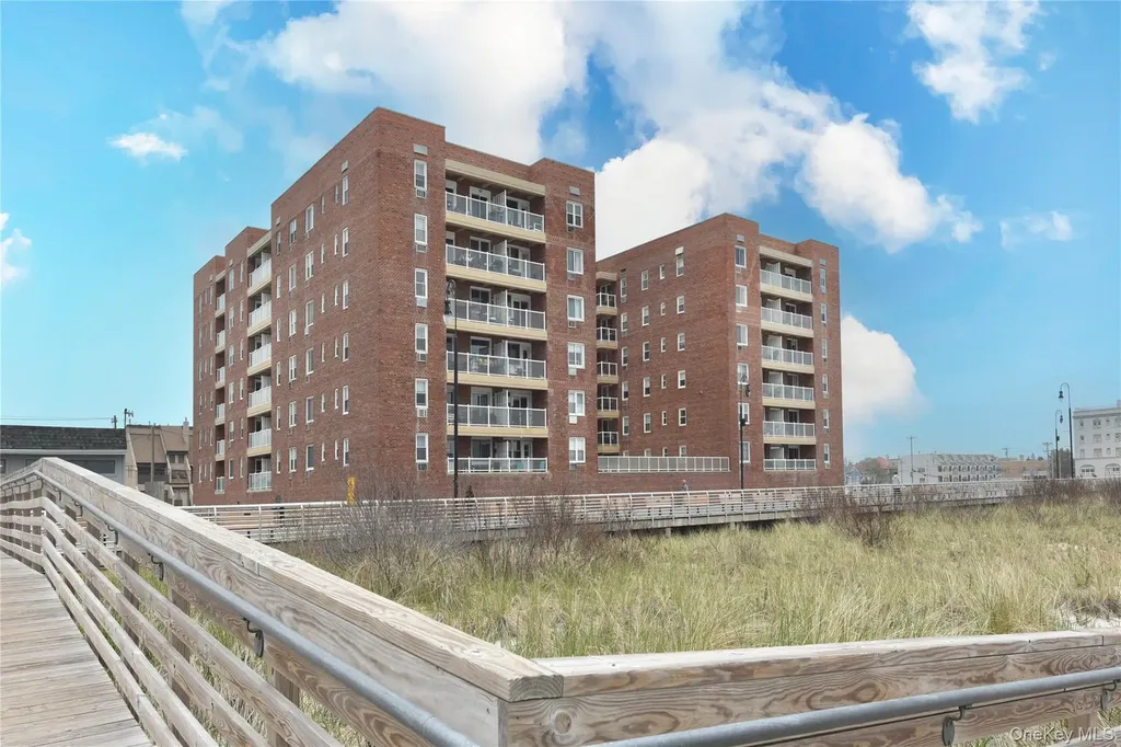 370 W Broadway Long Beach NY 11561