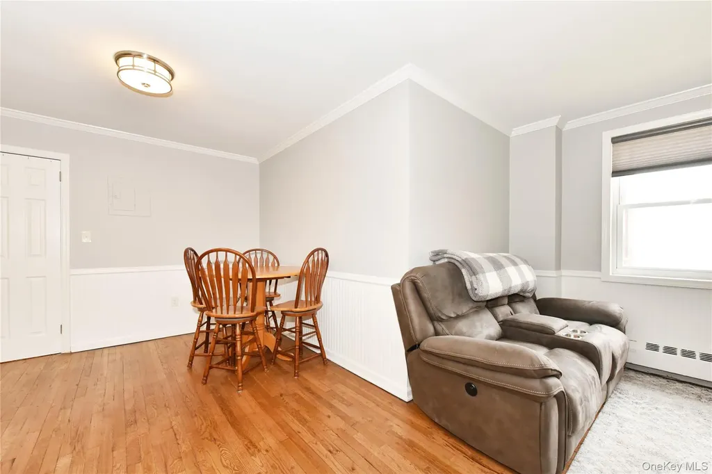 370 W Broadway Long Beach NY 11561