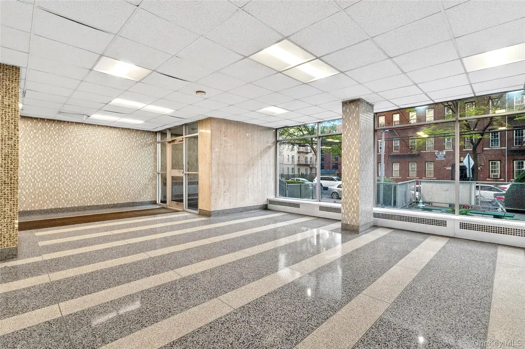 2550 Olinville Avenue Bronx NY 10467