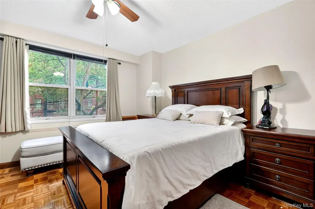2550 Olinville Avenue Bronx NY 10467