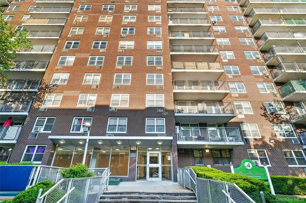2550 Olinville Avenue Bronx NY 10467