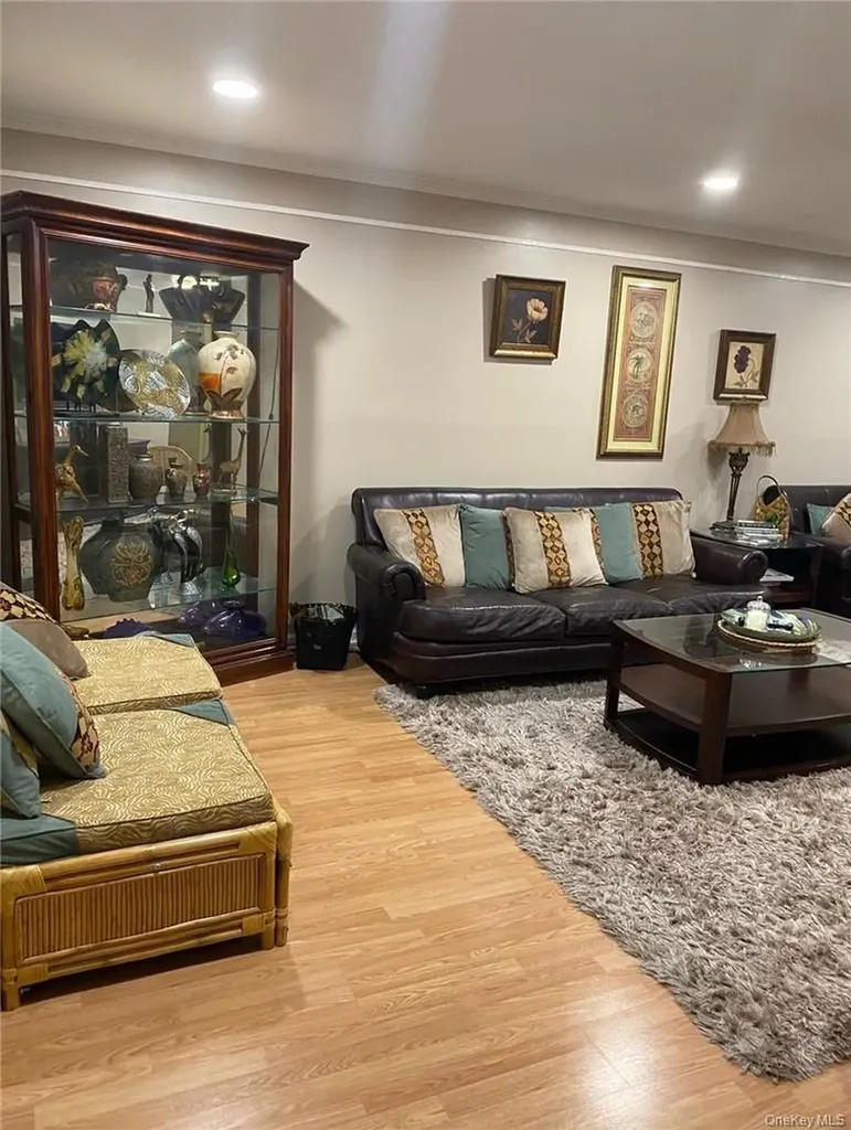 6 Taconic Street Poughkeepsie NY 12603