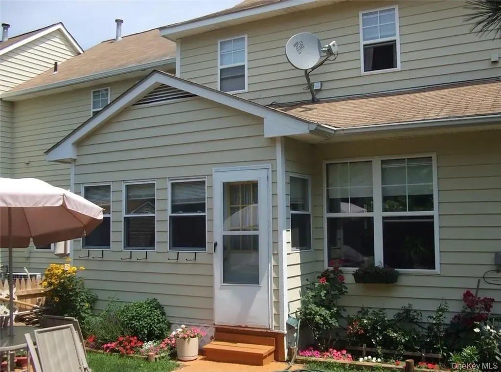 6 Taconic Street Poughkeepsie NY 12603