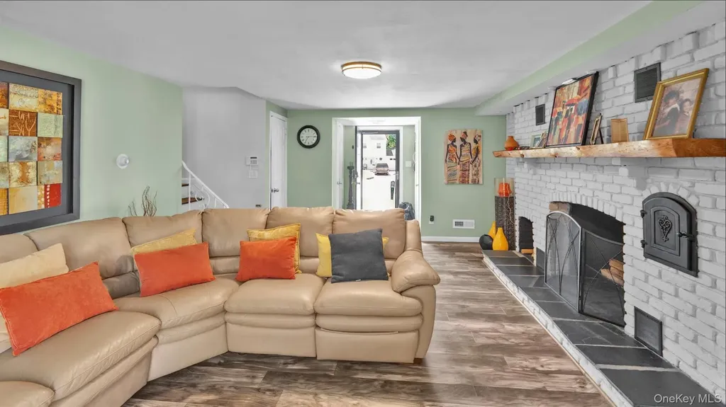 27 Camp Drive Selden NY 11784