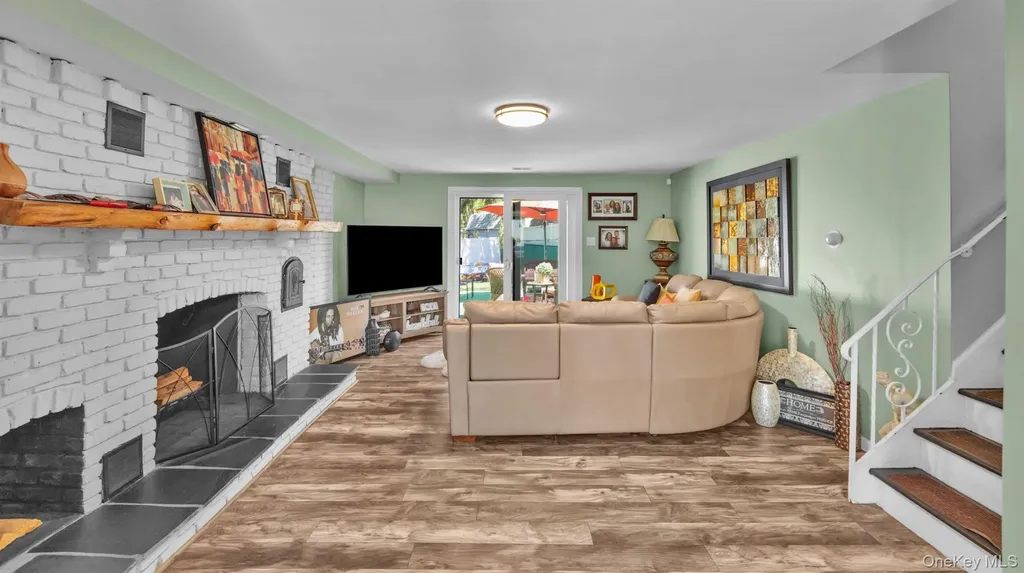 27 Camp Drive Selden NY 11784