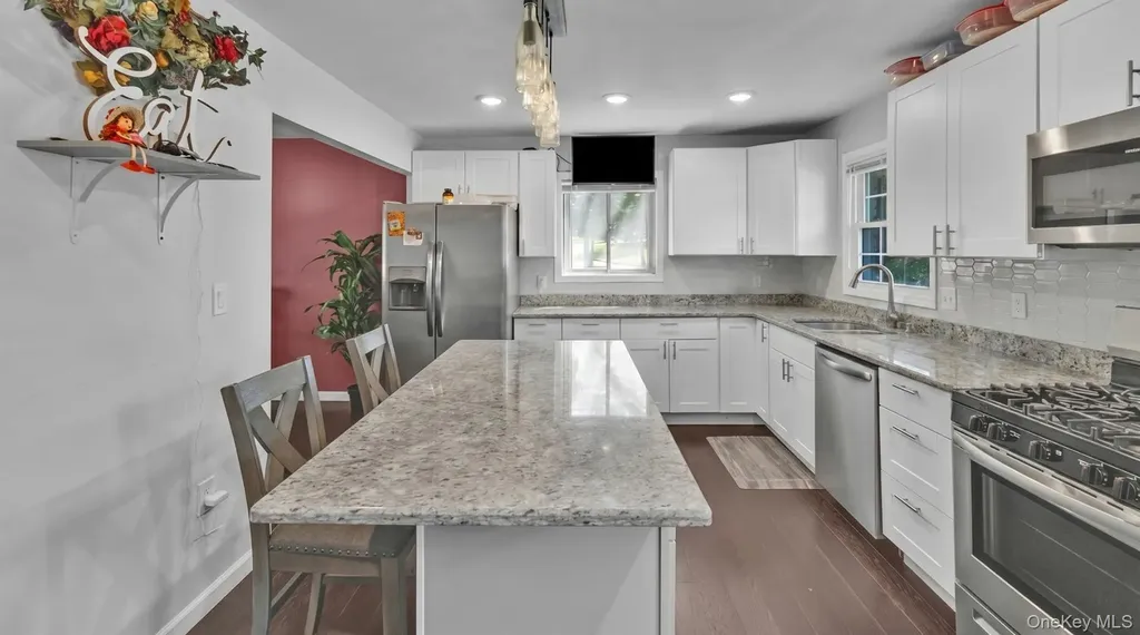 27 Camp Drive Selden NY 11784