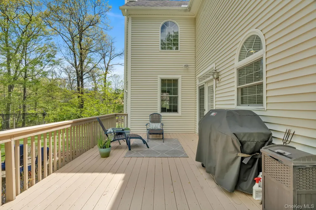 11 Orr-hatch Drive Cornwall NY 12518