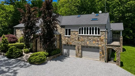 481 Mount Airy Road E Croton-on-hudson NY 10520