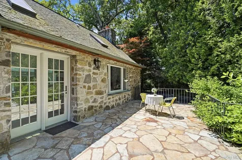481 Mount Airy Road E Croton-on-hudson NY 10520