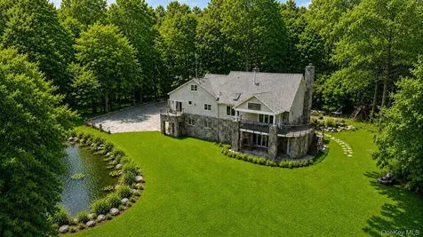 481 Mount Airy Road E Croton-on-hudson NY 10520