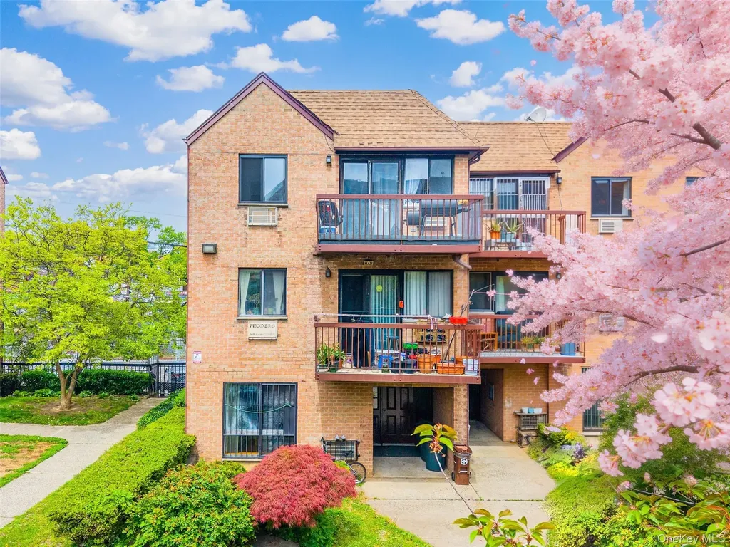 9409 46th Avenue Elmhurst NY 11373