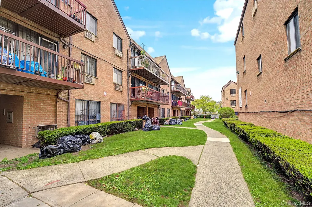 9409 46th Avenue Elmhurst NY 11373