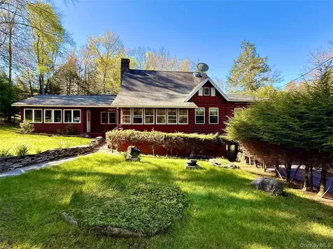11 W Mongaup Trail Smallwood NY 12778