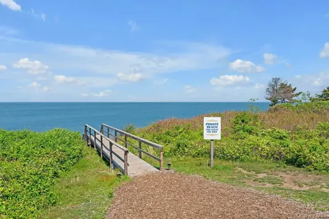 61475 Route 48 Greenport NY 11944